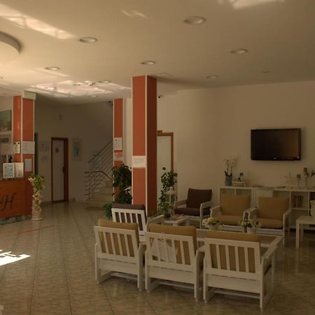 Little Hotel Чезенатіко Екстер'єр фото