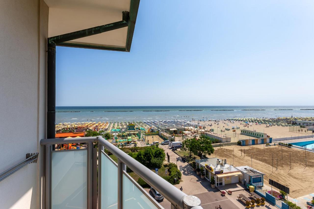 Little Hotel Чезенатіко Екстер'єр фото