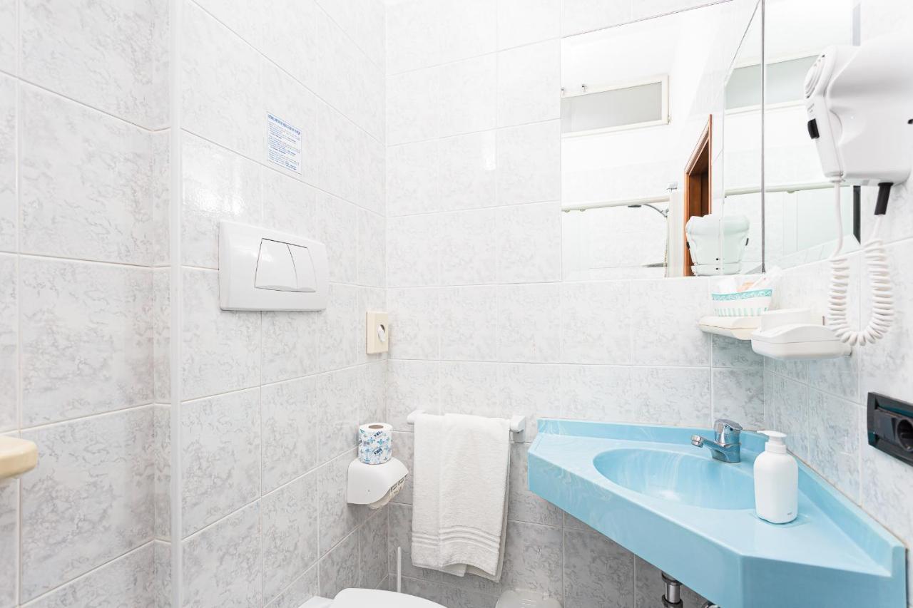 Little Hotel Чезенатіко Екстер'єр фото